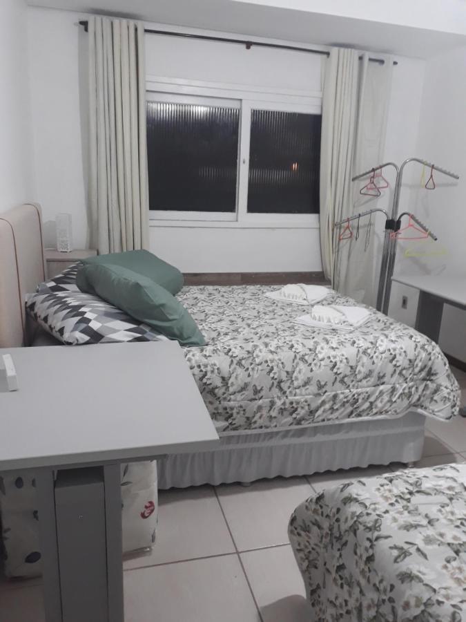 Apartamentos Por Diaria Av Domingos De Almeida Pelotas Exterior photo